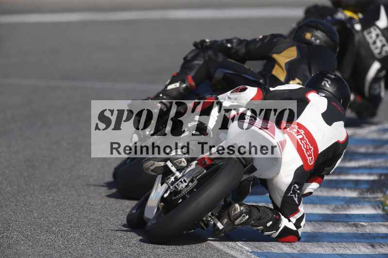 /Archiv-2024/02 29.01.-02.02.2024 Moto Center Thun Jerez/Gruppe schwarz-black/backside